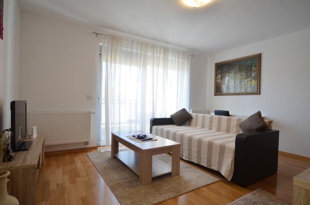 Apartment Dina 52 Rovinj Exterior photo