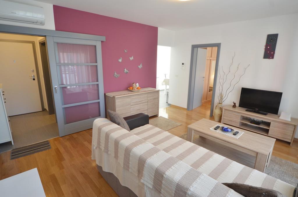 Apartment Dina 52 Rovinj Exterior photo