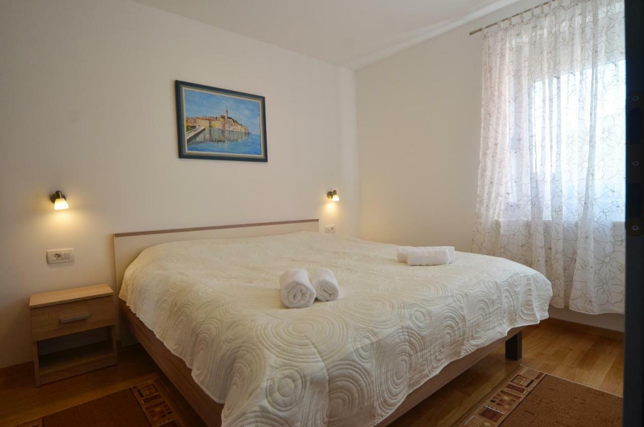 Apartment Dina 52 Rovinj Exterior photo